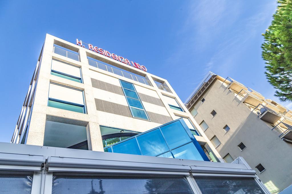 丽都公寓酒店 切塞纳蒂科 外观 照片